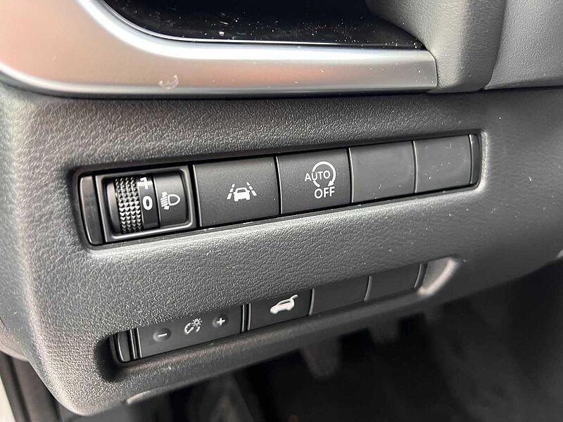 Nissan Qashqai 1.3 DIG-T MHEV N-Connecta SpurH Keyless