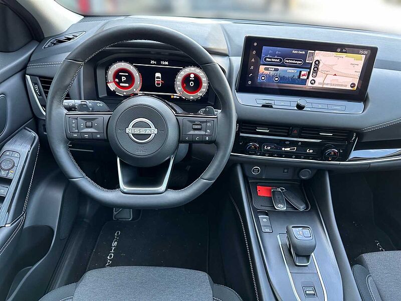 Nissan Qashqai 1.3 DIG-T MHEV N-Connecta ACC AUT Navi