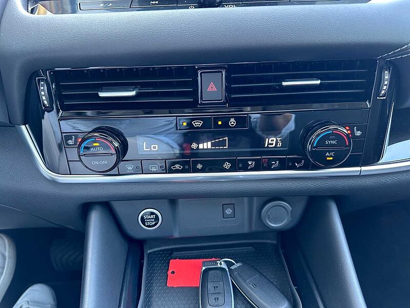 Nissan Qashqai 1.3 DIG-T MHEV N-Connecta ACC AUT Navi